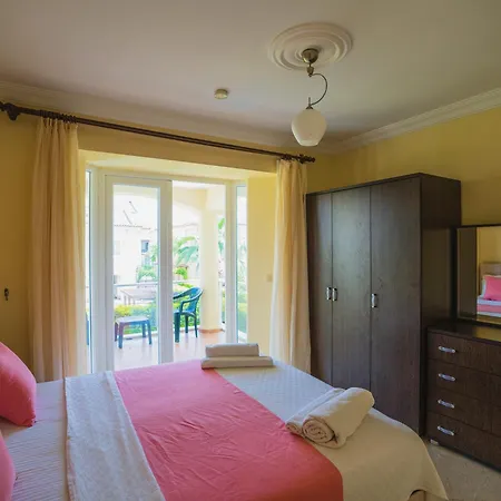 Sunset Club Aqualettings Pearl 7 * フェティエ