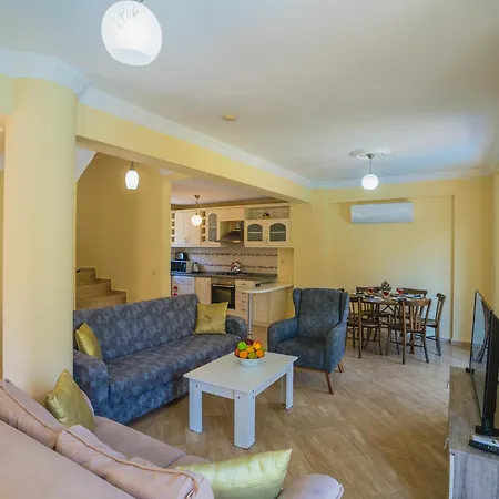 Sunset Club Aqualettings Pearl 7 ヴィラ フェティエ