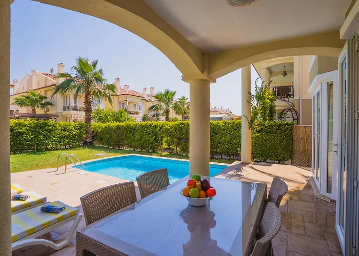 ヴィラ Sunset Club Aqualettings Pearl 7 フェティエ