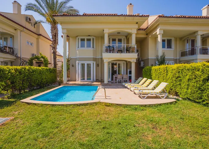 Sunset Club Aqualettings Pearl 7 * フェティエ