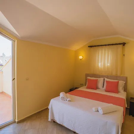 Sunset Club Aqualettings Pearl 7 Villa